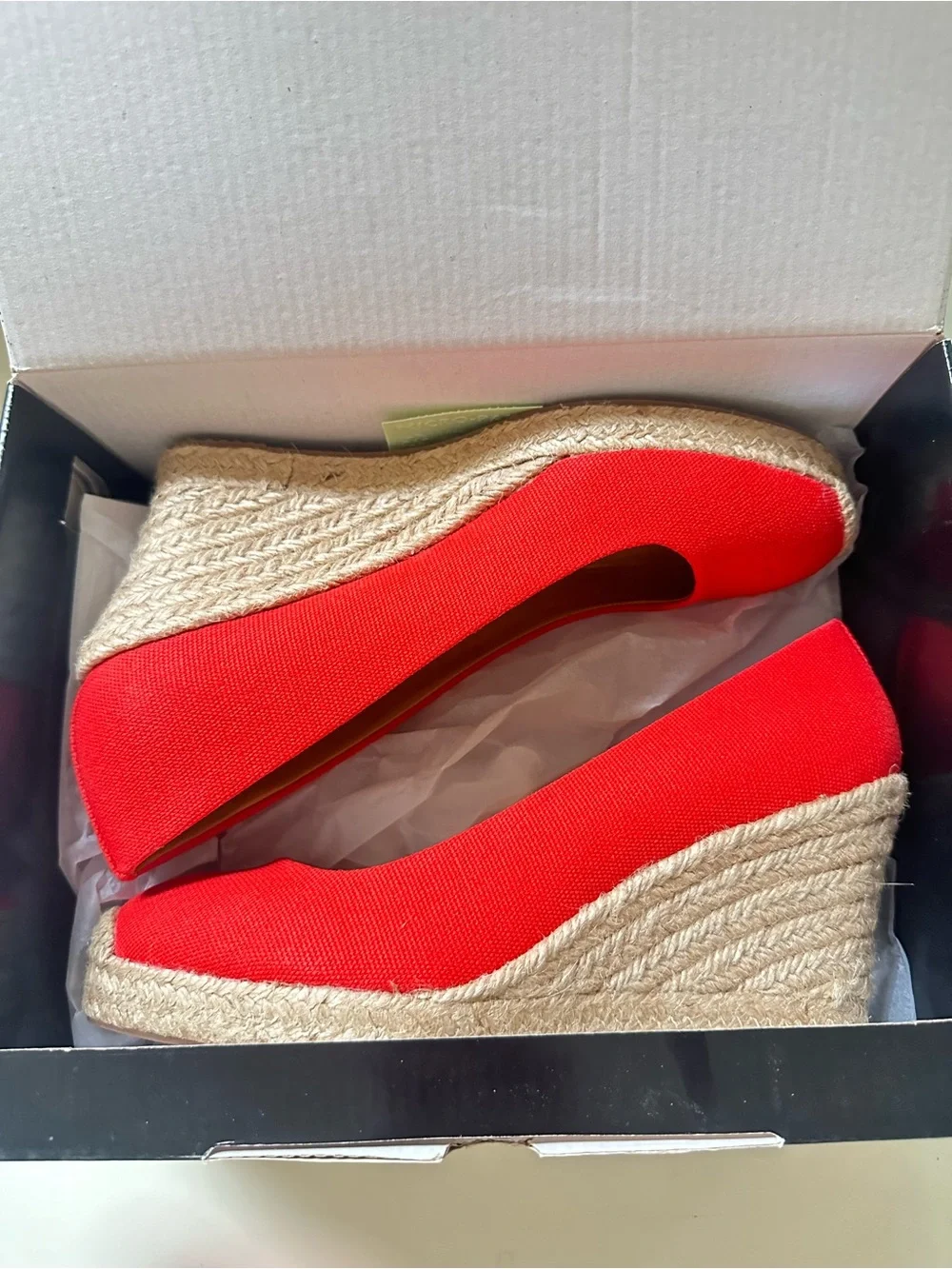 Red Women's Espadrille Platform Pumps